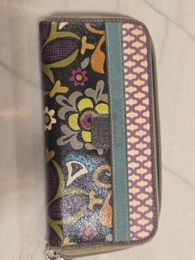 Fossil Key-Per Zip-Around Clutch Wallet